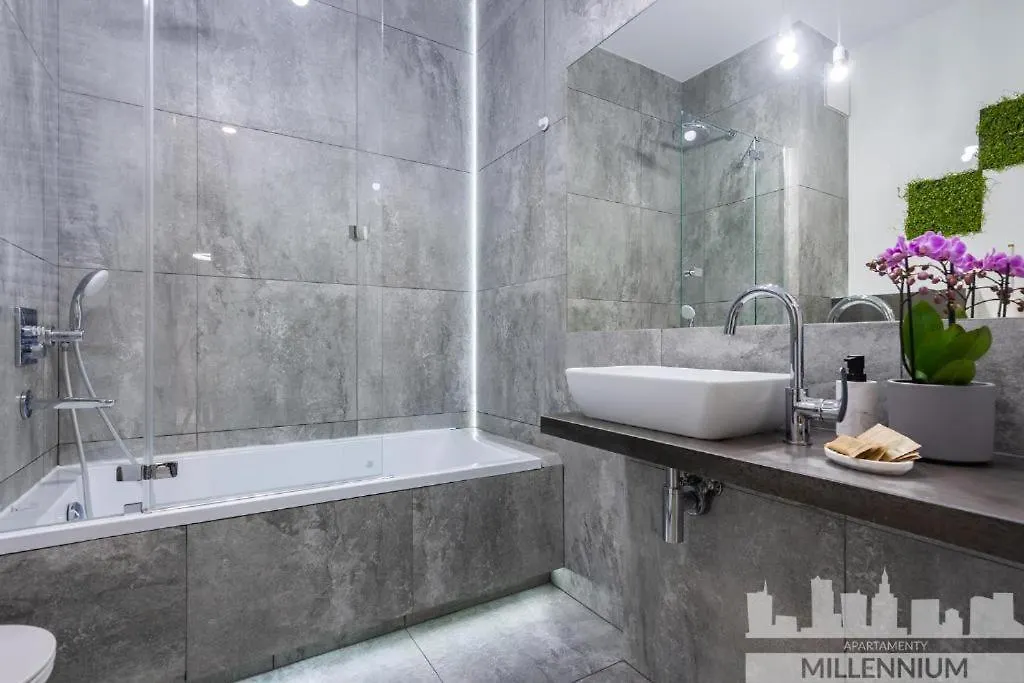 Millennium Port Gold Apartment Warsaw